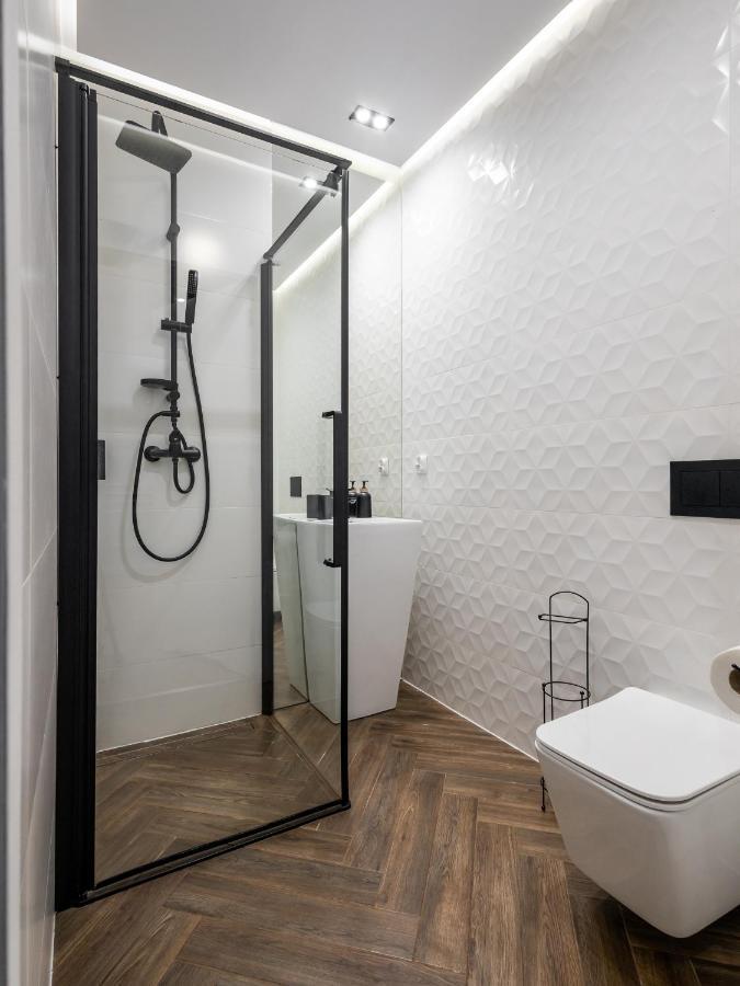 Zamoyskiego Jacuzzi Apartment Krakow Exterior photo